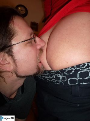 Busty and the Bearded Man. Thumb 5