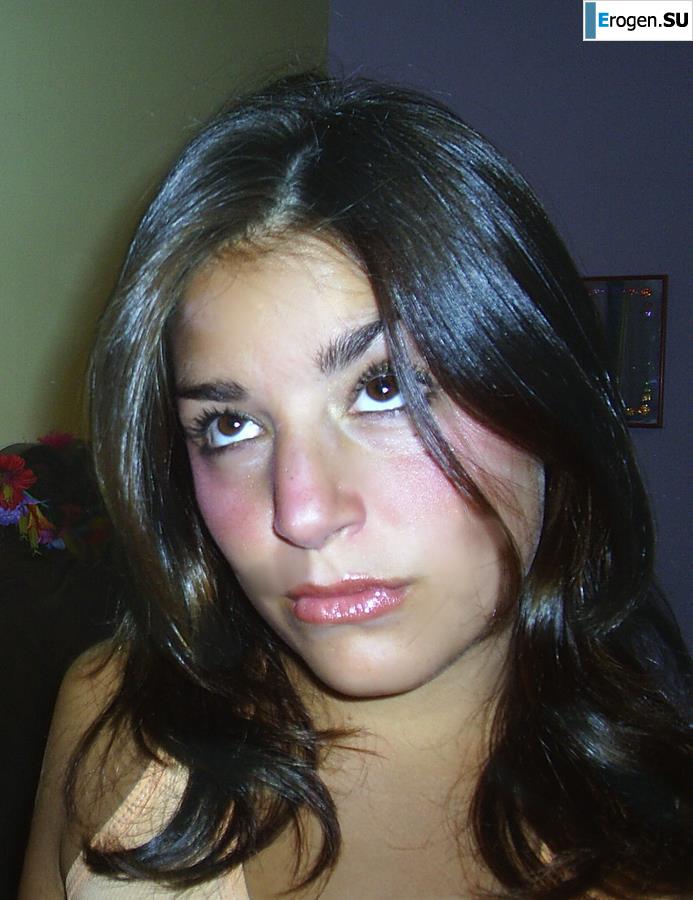 Unshaven brunette. Photo 15