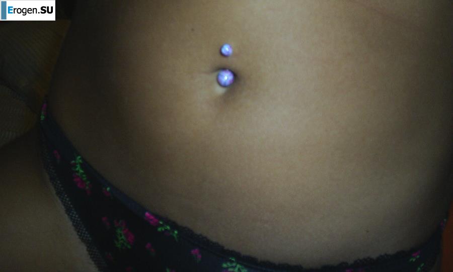 Unshaven brunette. Photo 51