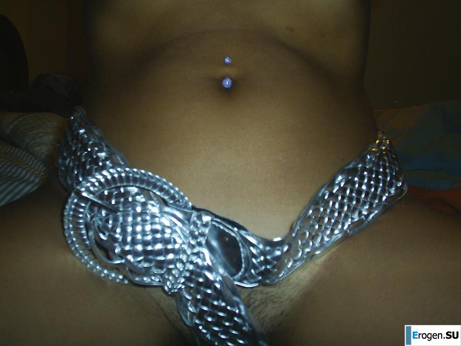 Unshaven brunette. Photo 7