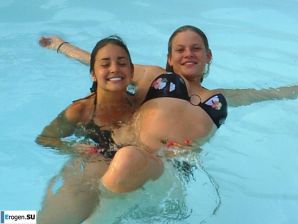 Unshaven brunette. Thumb 12