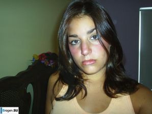 Unshaven brunette. Thumb 16