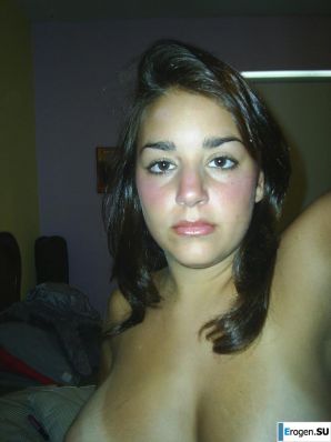 Unshaven brunette. Thumb 20