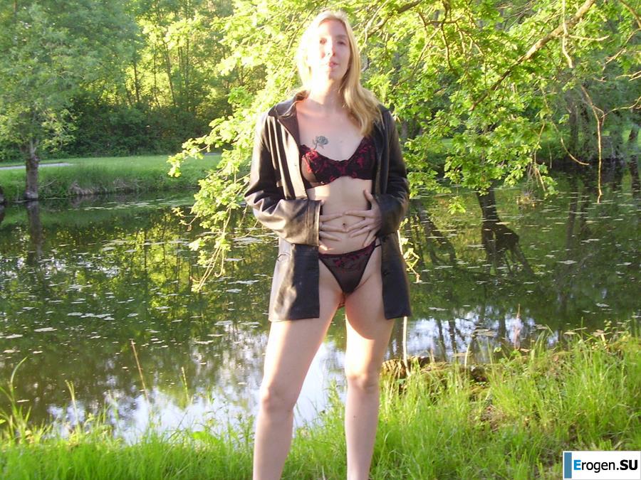 French Bi - Exhibitionist. Part 3. Photo 24