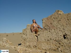 Подруга с большими сосками. Часть 2. Эскиз 8