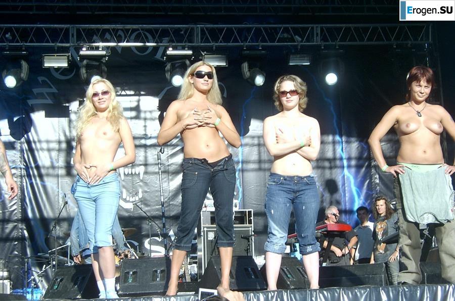 Сиськи и немного писек на рок-концертах. Часть 2. Фото 28