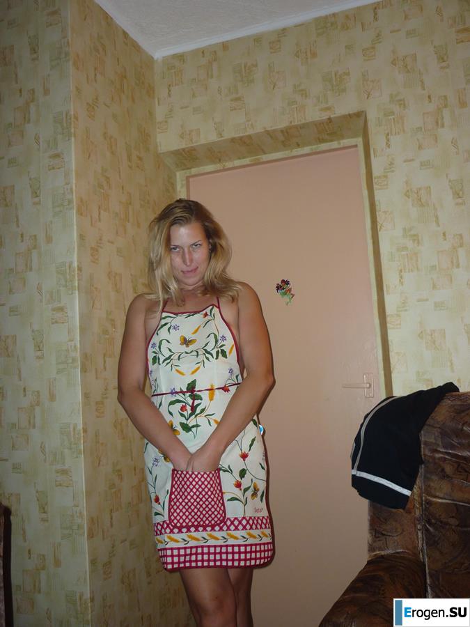 Блонда-эксгибиционистка без сисек. Часть 2. Фото 19