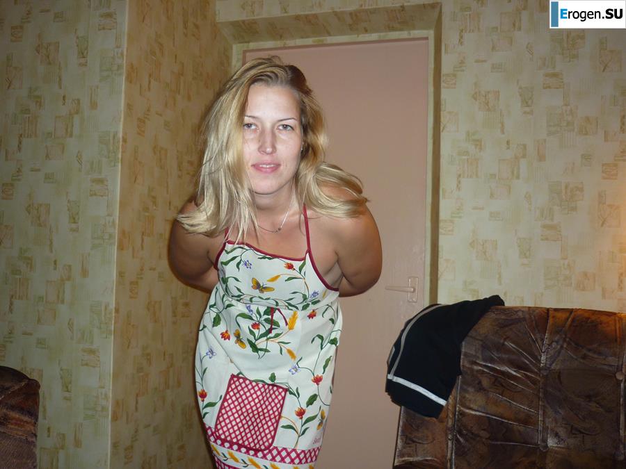 Блонда-эксгибиционистка без сисек. Часть 2. Фото 22