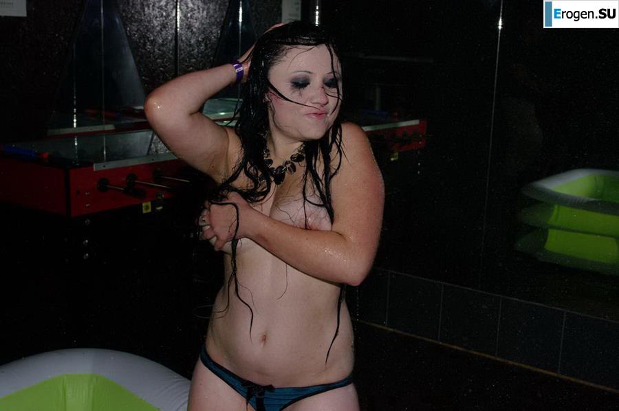 Striptease at the Czech club. Part 3. Photo 21