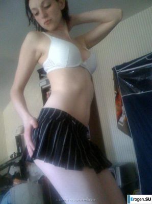 Стройная девчушка. Эскиз 7