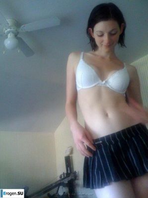 Стройная девчушка. Эскиз 8