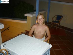 Блонда-эксгибиционистка без сисек. Часть 3. Эскиз 38