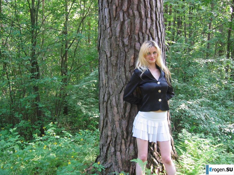 Thin blonde with big breasts. Part 2. Photo 7