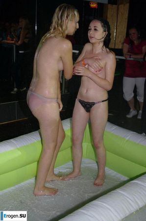 Стриптиз в чешском клубе. Часть 4. Эскиз 6