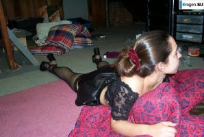 Почти ретро-архив развратной брюнетки. Эскиз 10