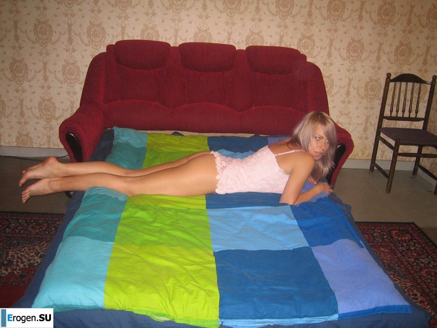 Photoset on the bed. Part 2. Photo 28