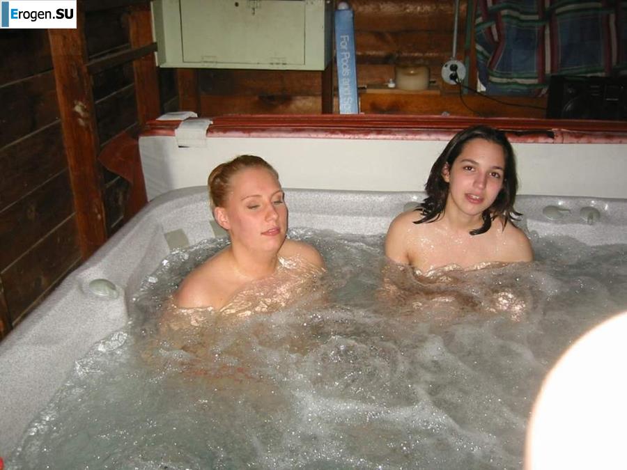 Почти ретро-архив развратной брюнетки. Часть 2. Фото 16