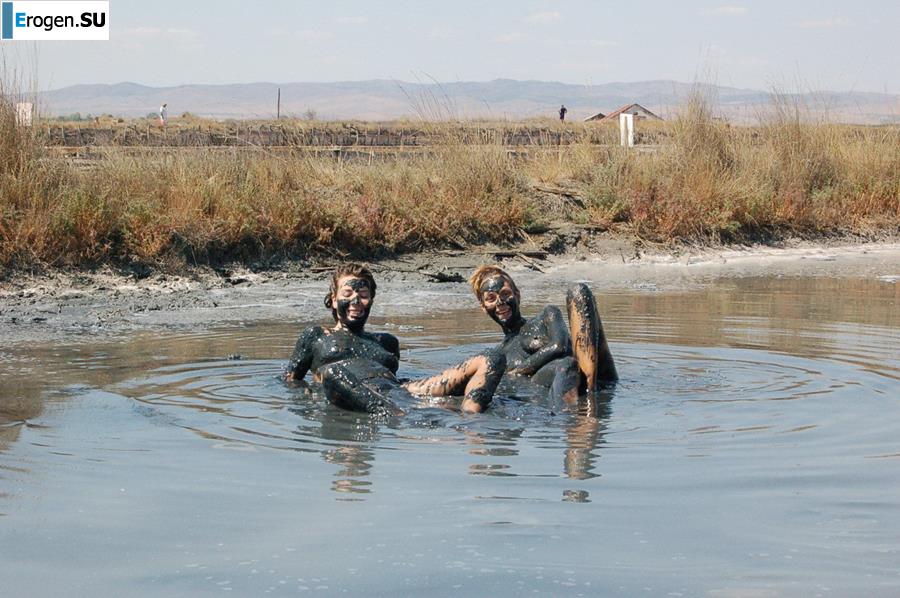 Naked in the Mud. Part 3. Photo 27