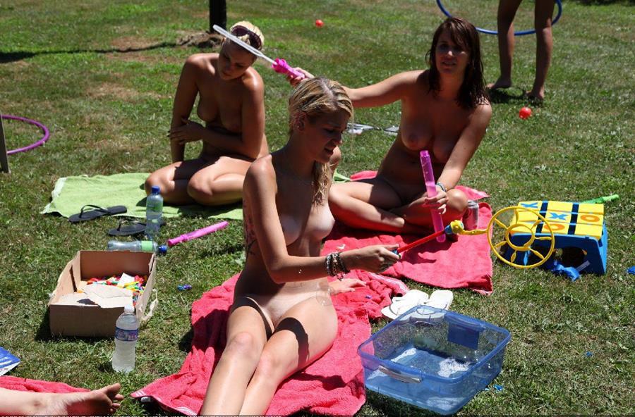 Nudists fell into childhood. Part 5. Photo 18