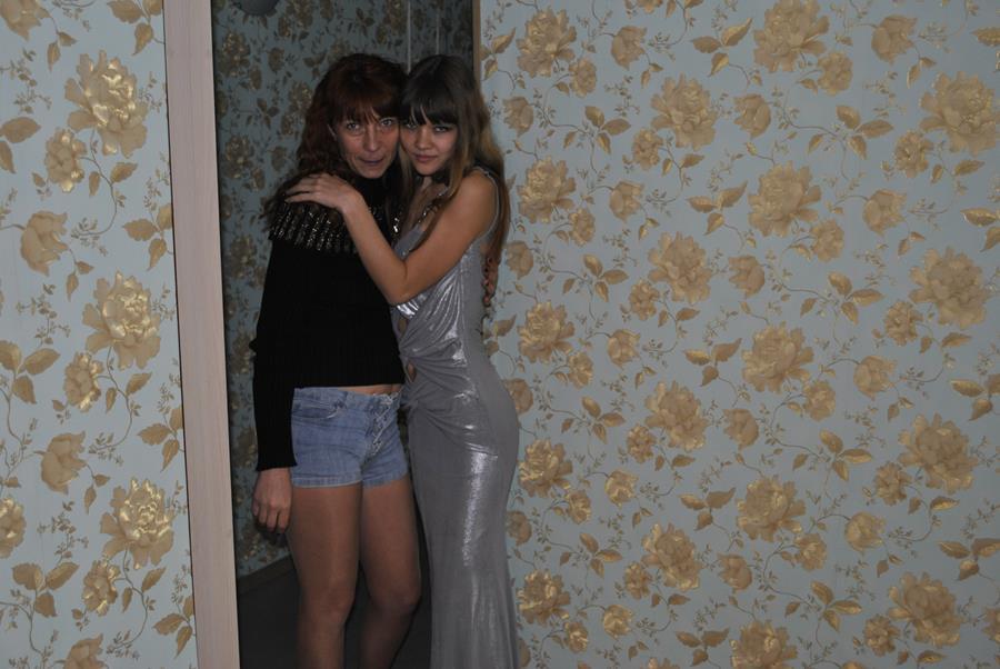 Молодая деваха и старушка. Фото 7