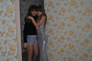 Молодая деваха и старушка. Эскиз 7