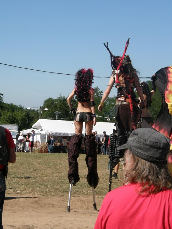 Tits and some pussies at rock concerts. Part 4. Photo 15