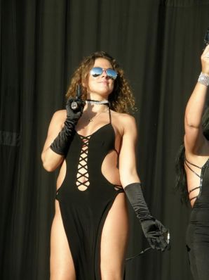 Tits and some pussies at rock concerts. Part 4. Thumb 10