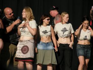 Tits and some pussies at rock concerts. Part 4. Thumb 19