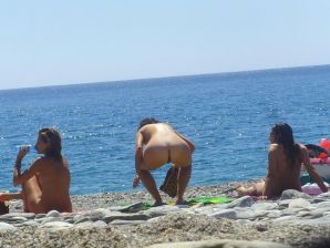 Compilation On the beach with doggy style. Thumb 16