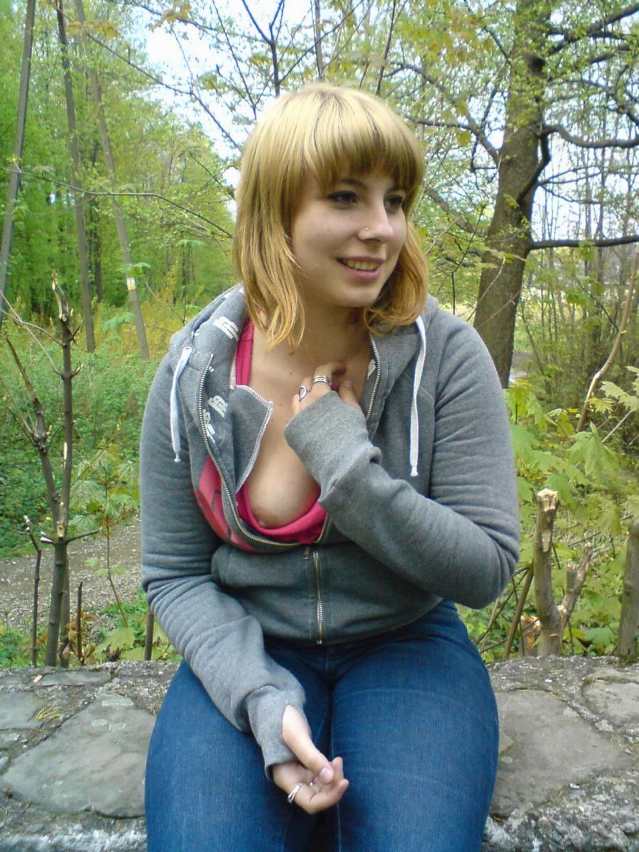 Spied nipple halos. Photo 26