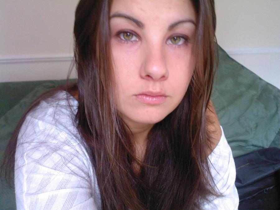 Pierced green-eye. Photo 11