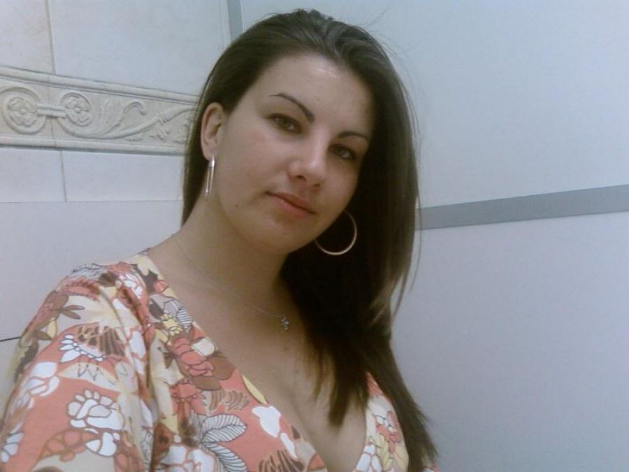 Pierced green-eye. Photo 9