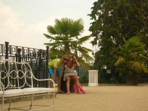 British couple. Thumb 32