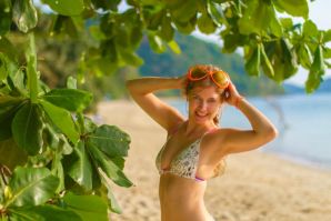 На пляже. Эскиз 20