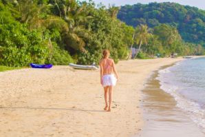 На пляже. Эскиз 27