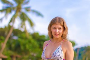 На пляже. Эскиз 37