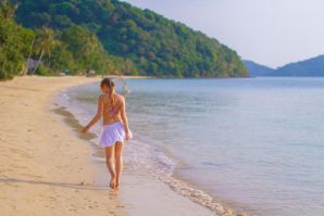 На пляже. Эскиз 6