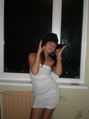 Guitarist 2. Thumb 32