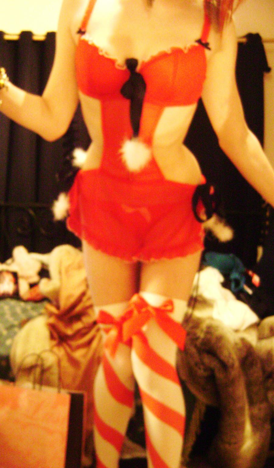 Self-shot of a busty cat. Photo 15