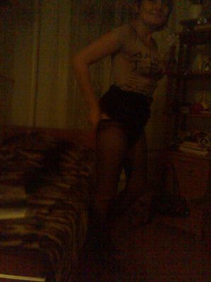 A lover of taking photos of herself on the phone. Part 2. Thumb 37