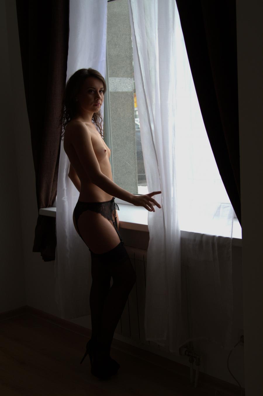 Slender Girl. Photo 5