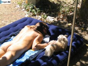 Немолодая пара на отдыхе. Эскиз 27