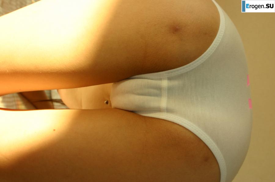 Photosession of a busty Asian. Part 2. Photo 32