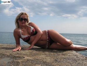 Ксюша в Крыму. Эскиз 20