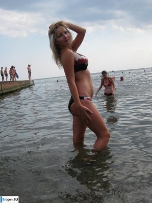 Ксюша в Крыму. Эскиз 26