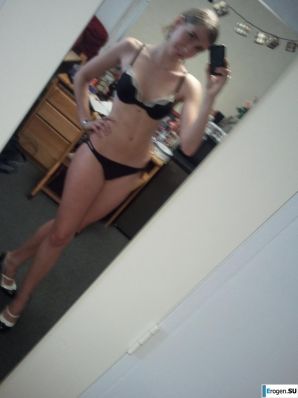 Door mirror. Thumb 9