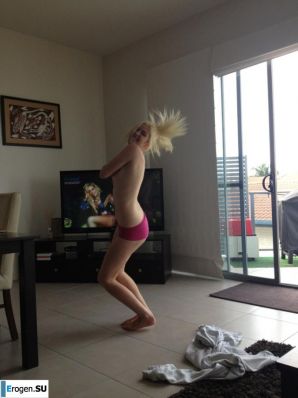 В уборной. Эскиз 10