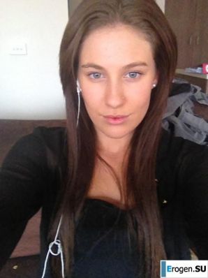 В уборной. Эскиз 12