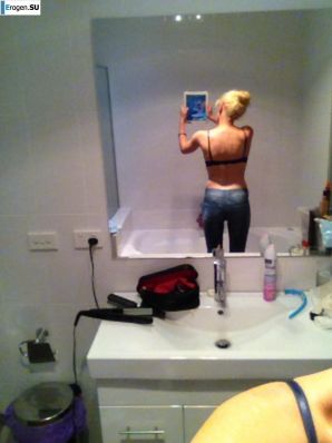 В уборной. Эскиз 39