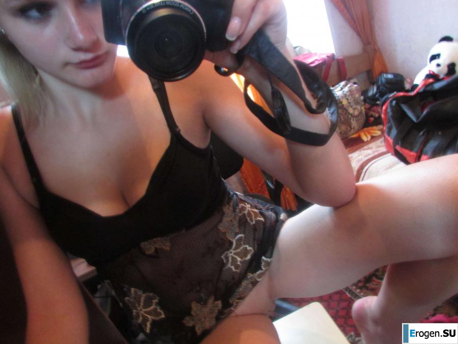 The girl loves to photograph her pussy. Part 2. Photo 42